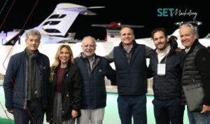 Equipe Savixx trading no catarina aviation show com a equipe da set marketing